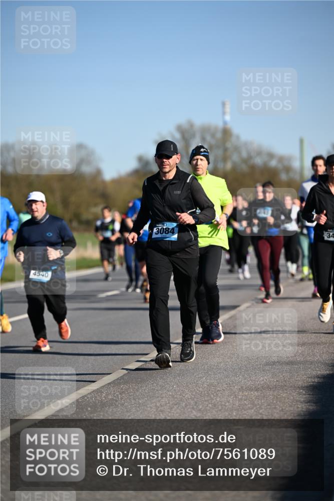 06.04.2025 - 44. Internationalen Wilhelmsburger Insellauf Dr. Thomas Lammeyer http://msf.ph/oto/7561089 06.04.2025 09:36:14 Laufen 4540, 3084, 34 meine-sportfotos.de