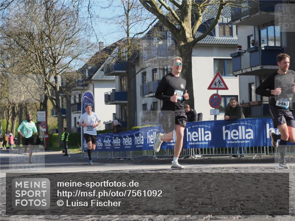 06.04.2025 - 44. Internationalen Wilhelmsburger Insellauf Luisa Fischer http://msf.ph/oto/7561092 06.04.2025 10:29:04 Ziel 5021, 3284, 3611, 3443 meine-sportfotos.de