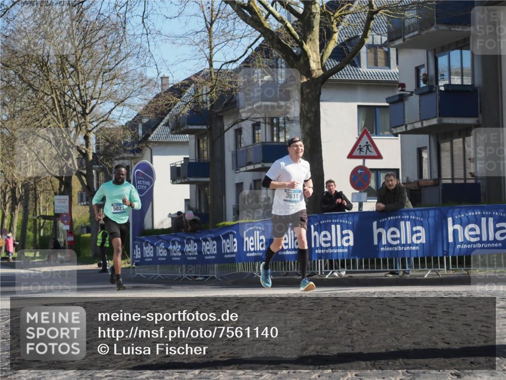06.04.2025 - 44. Internationalen Wilhelmsburger Insellauf Luisa Fischer http://msf.ph/oto/7561140 06.04.2025 10:29:06 Ziel 5021, 3611 meine-sportfotos.de