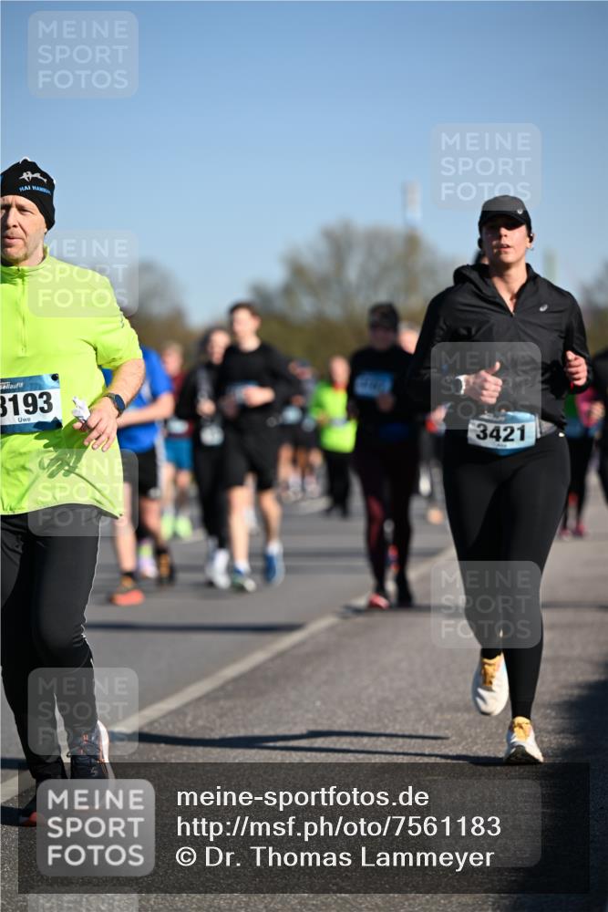 06.04.2025 - 44. Internationalen Wilhelmsburger Insellauf Dr. Thomas Lammeyer http://msf.ph/oto/7561183 06.04.2025 09:36:17 Laufen 3193, 3421 meine-sportfotos.de