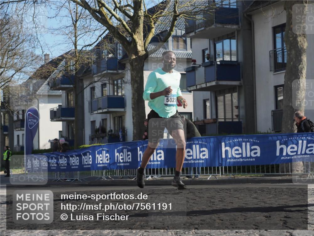 06.04.2025 - 44. Internationalen Wilhelmsburger Insellauf Luisa Fischer http://msf.ph/oto/7561191 06.04.2025 10:29:07 Ziel 5021 meine-sportfotos.de