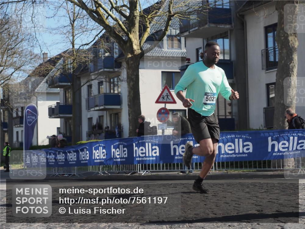 06.04.2025 - 44. Internationalen Wilhelmsburger Insellauf Luisa Fischer http://msf.ph/oto/7561197 06.04.2025 10:29:08 Ziel 5021 meine-sportfotos.de