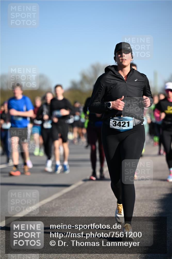 06.04.2025 - 44. Internationalen Wilhelmsburger Insellauf Dr. Thomas Lammeyer http://msf.ph/oto/7561200 06.04.2025 09:36:17 Laufen 3421 meine-sportfotos.de
