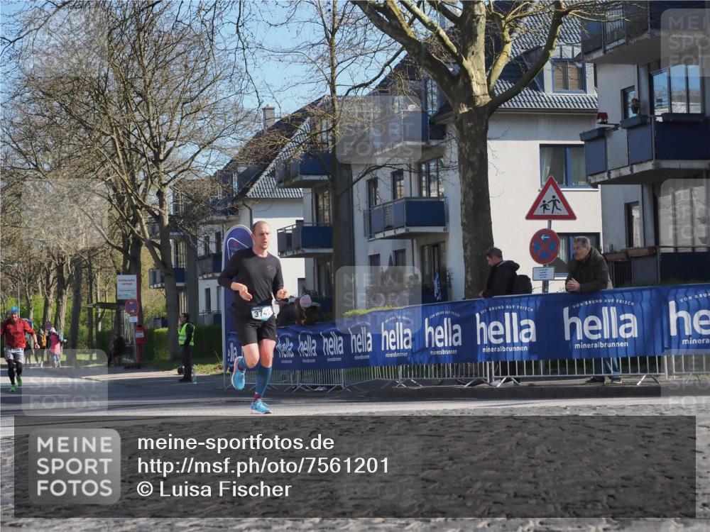 06.04.2025 - 44. Internationalen Wilhelmsburger Insellauf Luisa Fischer http://msf.ph/oto/7561201 06.04.2025 10:29:13 Ziel 3741 meine-sportfotos.de