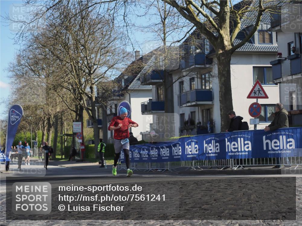 06.04.2025 - 44. Internationalen Wilhelmsburger Insellauf Luisa Fischer http://msf.ph/oto/7561241 06.04.2025 10:29:17 Ziel 3588 meine-sportfotos.de