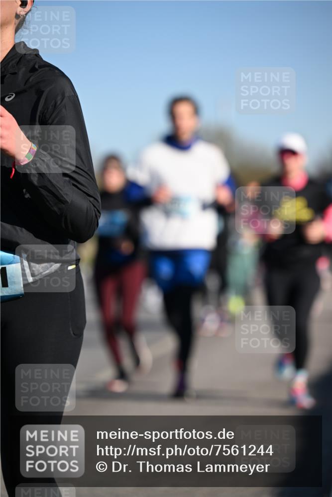 06.04.2025 - 44. Internationalen Wilhelmsburger Insellauf Dr. Thomas Lammeyer http://msf.ph/oto/7561244 06.04.2025 09:36:19 Laufen  meine-sportfotos.de