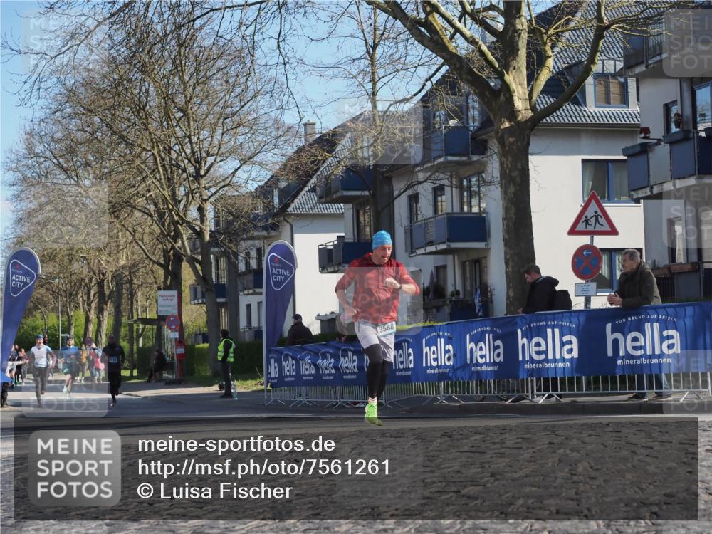 06.04.2025 - 44. Internationalen Wilhelmsburger Insellauf Luisa Fischer http://msf.ph/oto/7561261 06.04.2025 10:29:18 Ziel 3588 meine-sportfotos.de