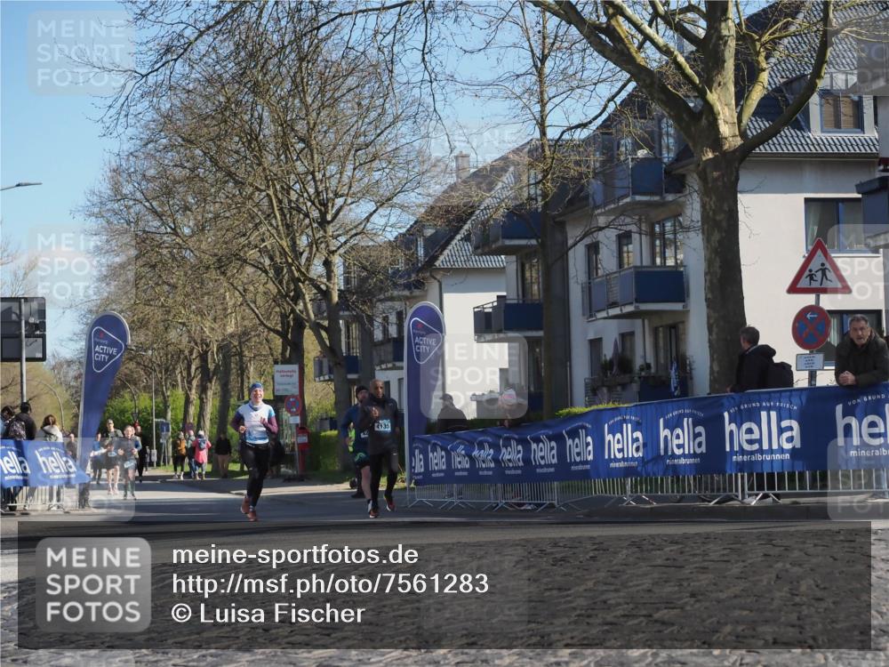 06.04.2025 - 44. Internationalen Wilhelmsburger Insellauf Luisa Fischer http://msf.ph/oto/7561283 06.04.2025 10:29:21 Ziel 4135 meine-sportfotos.de