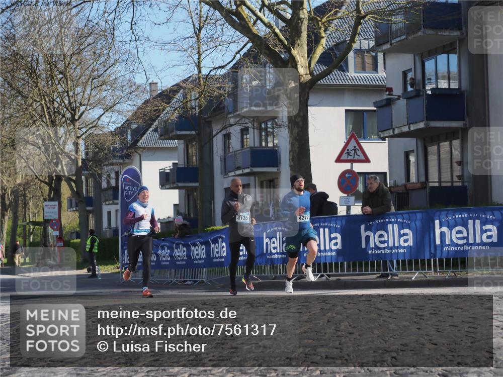 06.04.2025 - 44. Internationalen Wilhelmsburger Insellauf Luisa Fischer http://msf.ph/oto/7561317 06.04.2025 10:29:23 Ziel 4135, 4272 meine-sportfotos.de