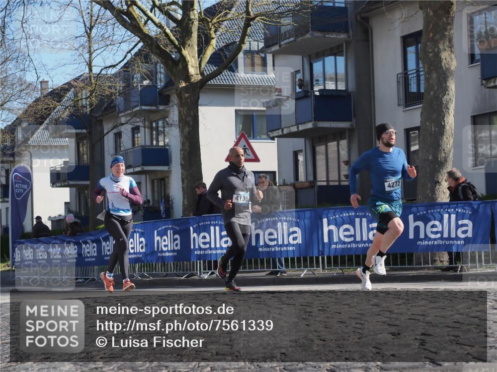 06.04.2025 - 44. Internationalen Wilhelmsburger Insellauf Luisa Fischer http://msf.ph/oto/7561339 06.04.2025 10:29:24 Ziel 4135, 4272 meine-sportfotos.de