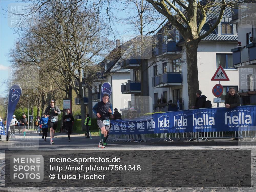 06.04.2025 - 44. Internationalen Wilhelmsburger Insellauf Luisa Fischer http://msf.ph/oto/7561348 06.04.2025 10:29:28 Ziel 4044, 10, 3793 meine-sportfotos.de