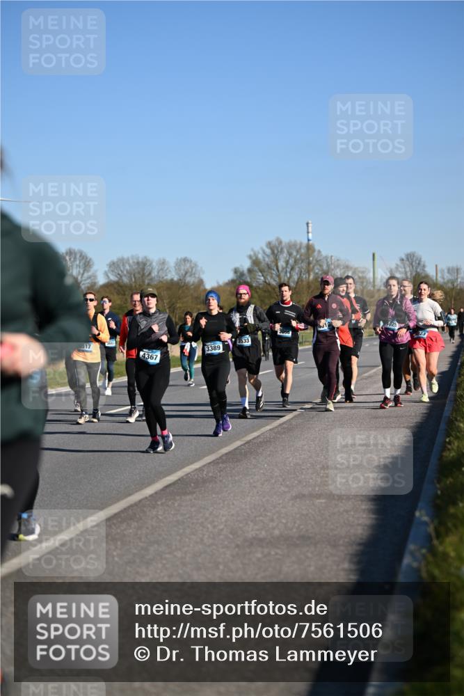 06.04.2025 - 44. Internationalen Wilhelmsburger Insellauf Dr. Thomas Lammeyer http://msf.ph/oto/7561506 06.04.2025 09:36:31 Laufen 4367 meine-sportfotos.de