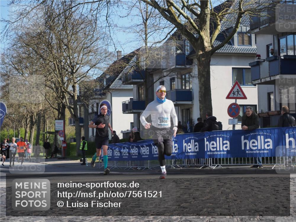 06.04.2025 - 44. Internationalen Wilhelmsburger Insellauf Luisa Fischer http://msf.ph/oto/7561521 06.04.2025 10:29:35 Ziel 3808 meine-sportfotos.de