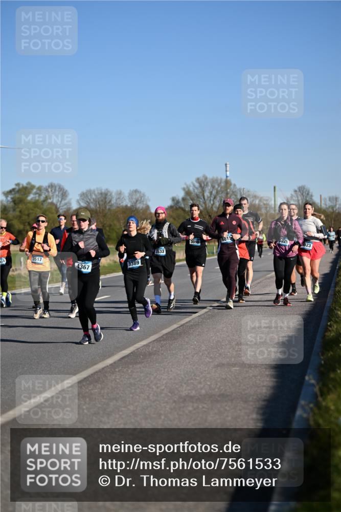 06.04.2025 - 44. Internationalen Wilhelmsburger Insellauf Dr. Thomas Lammeyer http://msf.ph/oto/7561533 06.04.2025 09:36:32 Laufen 3517, 4367 meine-sportfotos.de