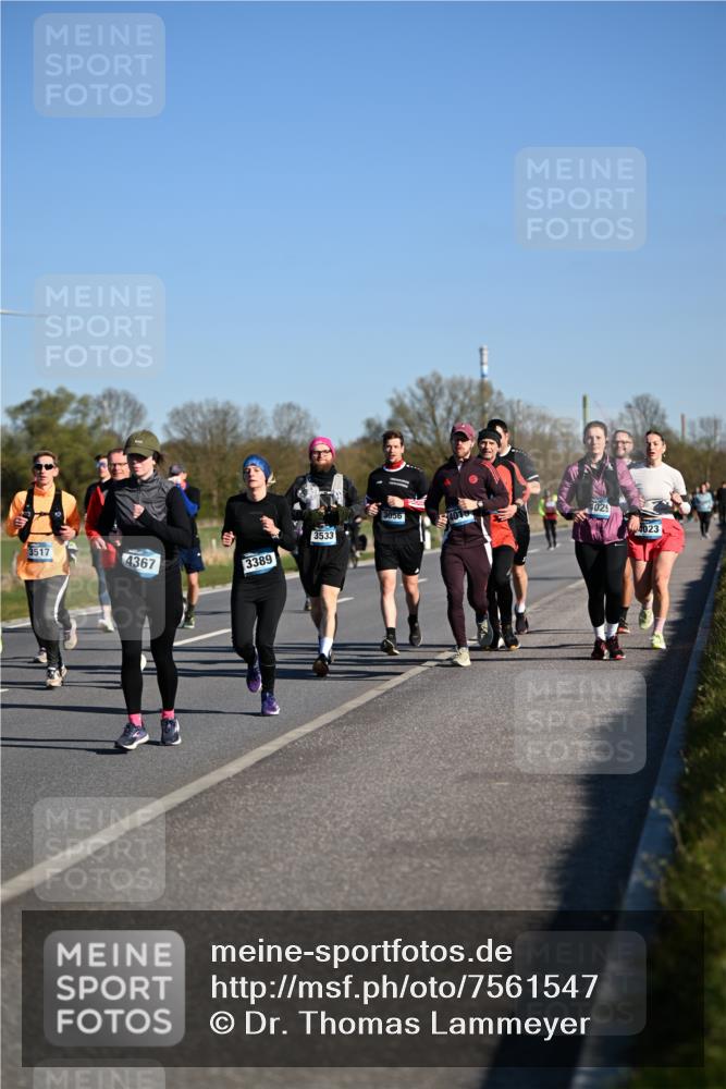 06.04.2025 - 44. Internationalen Wilhelmsburger Insellauf Dr. Thomas Lammeyer http://msf.ph/oto/7561547 06.04.2025 09:36:32 Laufen 3056, 3533, 3517, 4367, 3389, 4029, 4023 meine-sportfotos.de