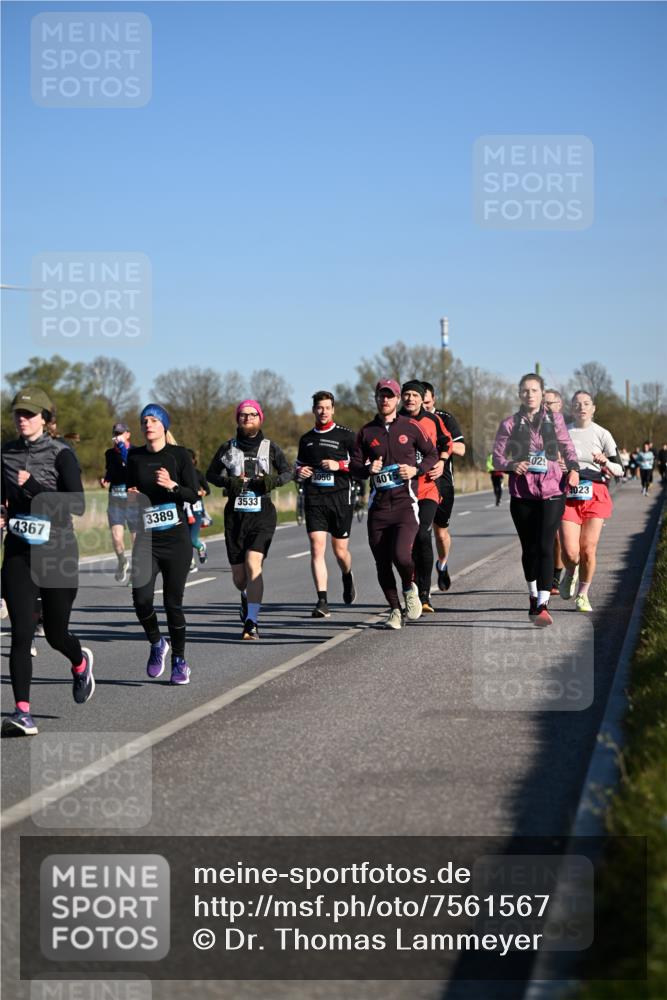 06.04.2025 - 44. Internationalen Wilhelmsburger Insellauf Dr. Thomas Lammeyer http://msf.ph/oto/7561567 06.04.2025 09:36:33 Laufen 4367, 3389, 02, 3056, 4015, 3533, 4023 meine-sportfotos.de