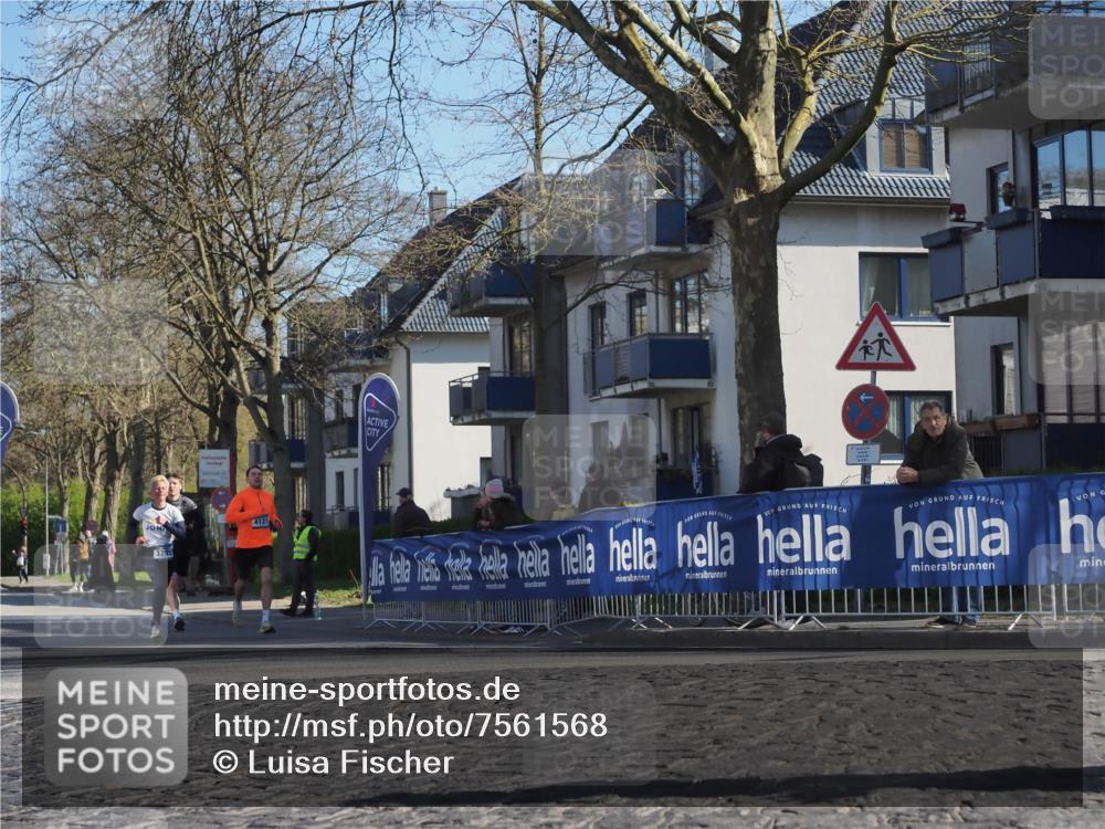 06.04.2025 - 44. Internationalen Wilhelmsburger Insellauf Luisa Fischer http://msf.ph/oto/7561568 06.04.2025 10:29:38 Ziel 3795, 4121 meine-sportfotos.de