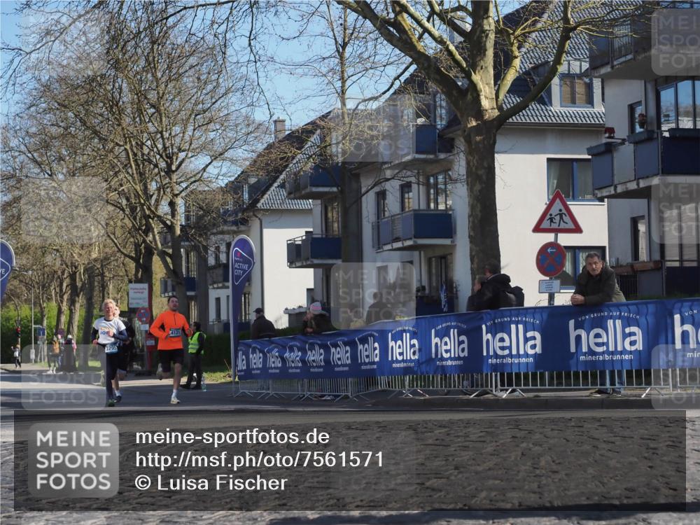 06.04.2025 - 44. Internationalen Wilhelmsburger Insellauf Luisa Fischer http://msf.ph/oto/7561571 06.04.2025 10:29:39 Ziel 3795, 4121 meine-sportfotos.de