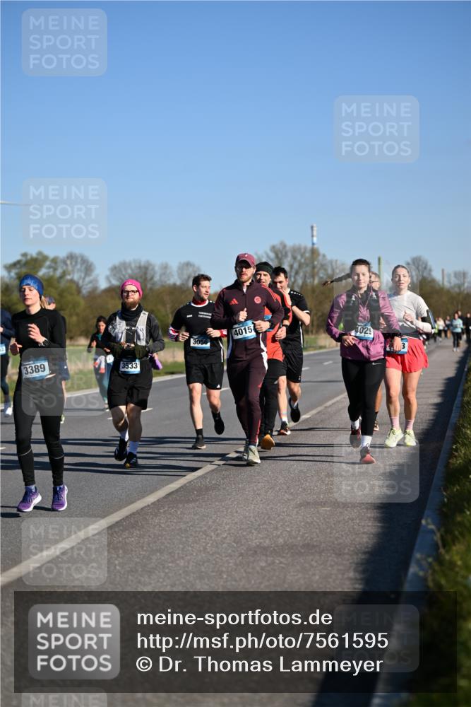 06.04.2025 - 44. Internationalen Wilhelmsburger Insellauf Dr. Thomas Lammeyer http://msf.ph/oto/7561595 06.04.2025 09:36:34 Laufen 3389, 3533, 3056, 4015, 4029 meine-sportfotos.de