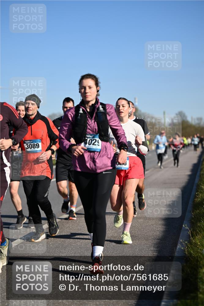 06.04.2025 - 44. Internationalen Wilhelmsburger Insellauf Dr. Thomas Lammeyer http://msf.ph/oto/7561685 06.04.2025 09:36:36 Laufen 36, 3089, 402 meine-sportfotos.de