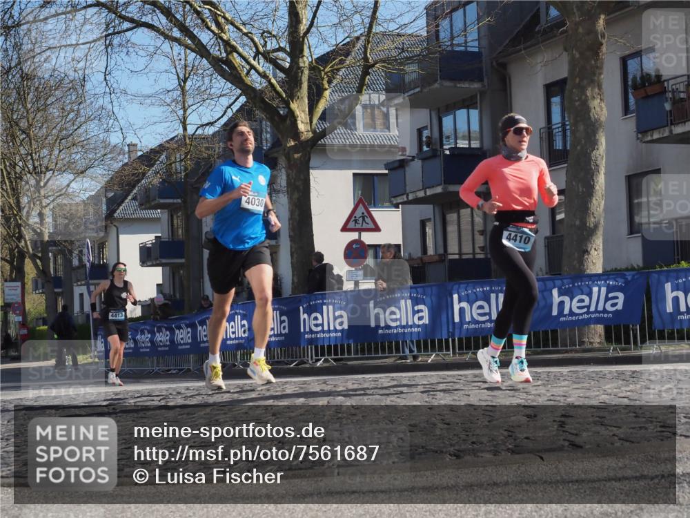 06.04.2025 - 44. Internationalen Wilhelmsburger Insellauf Luisa Fischer http://msf.ph/oto/7561687 06.04.2025 10:30:05 Ziel 4030, 4410, 4413 meine-sportfotos.de