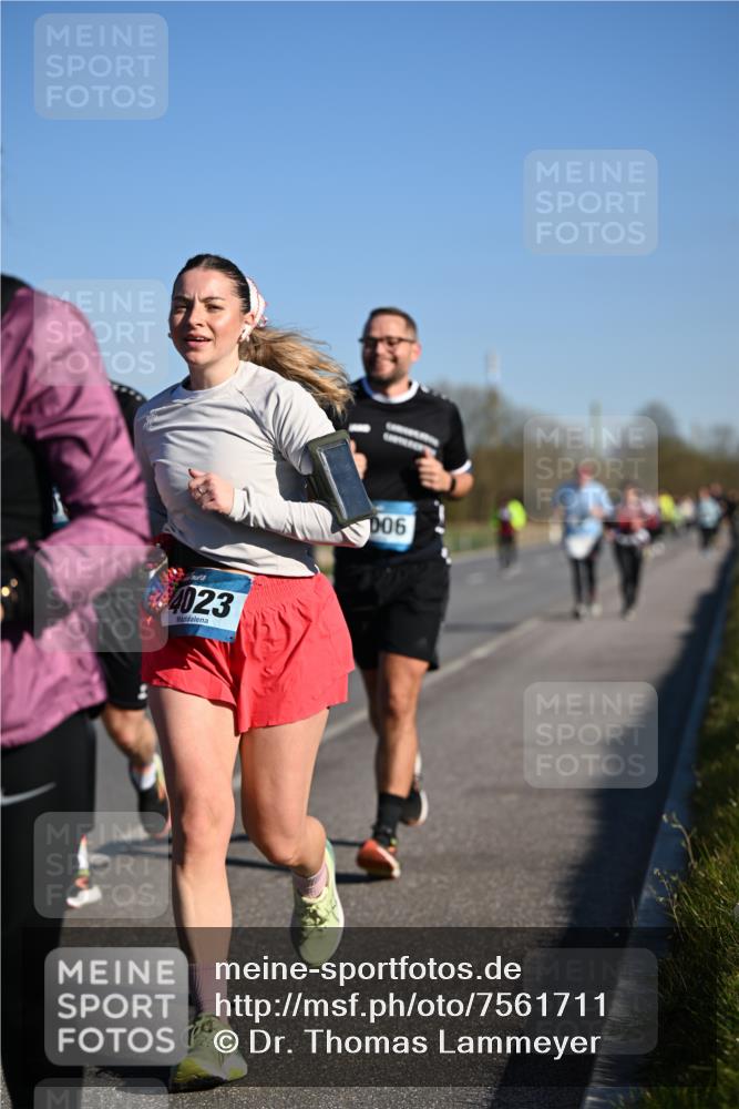 06.04.2025 - 44. Internationalen Wilhelmsburger Insellauf Dr. Thomas Lammeyer http://msf.ph/oto/7561711 06.04.2025 09:36:37 Laufen 4023, 06 meine-sportfotos.de