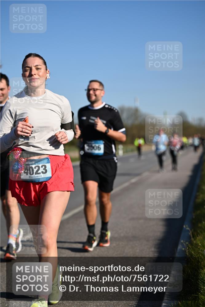 06.04.2025 - 44. Internationalen Wilhelmsburger Insellauf Dr. Thomas Lammeyer http://msf.ph/oto/7561722 06.04.2025 09:36:38 Laufen 4023, 3006 meine-sportfotos.de