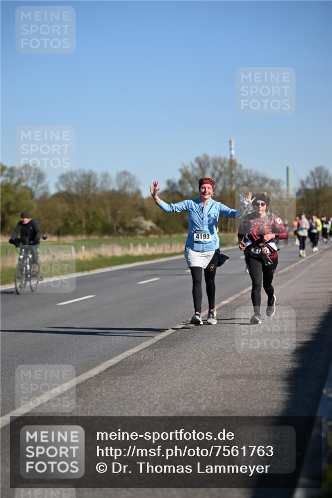 06.04.2025 - 44. Internationalen Wilhelmsburger Insellauf Dr. Thomas Lammeyer http://msf.ph/oto/7561763 06.04.2025 09:36:42 Laufen 4193 meine-sportfotos.de