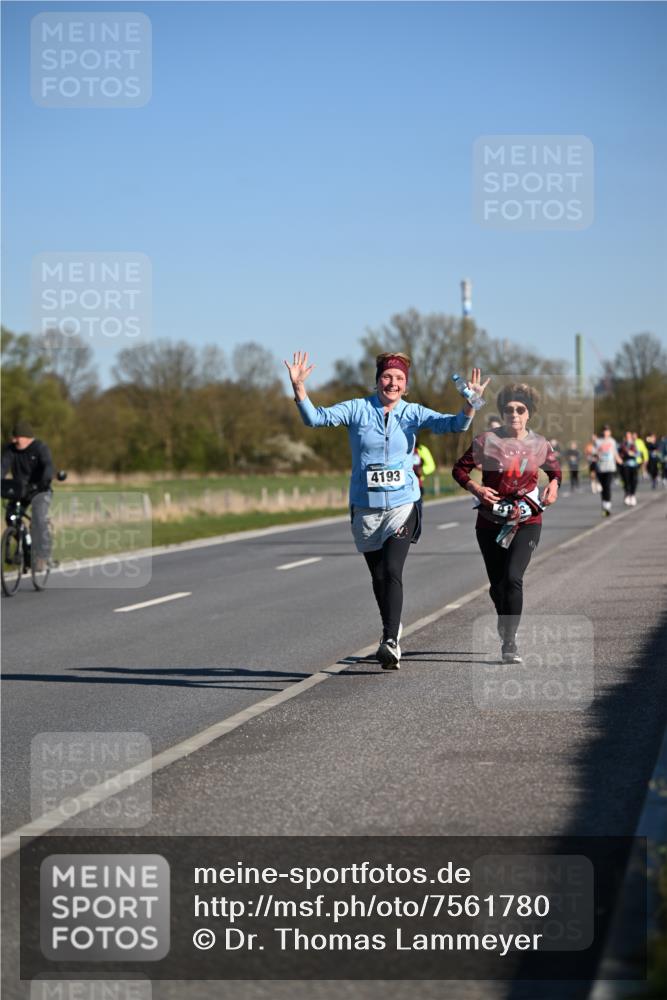 06.04.2025 - 44. Internationalen Wilhelmsburger Insellauf Dr. Thomas Lammeyer http://msf.ph/oto/7561780 06.04.2025 09:36:42 Laufen 4193 meine-sportfotos.de