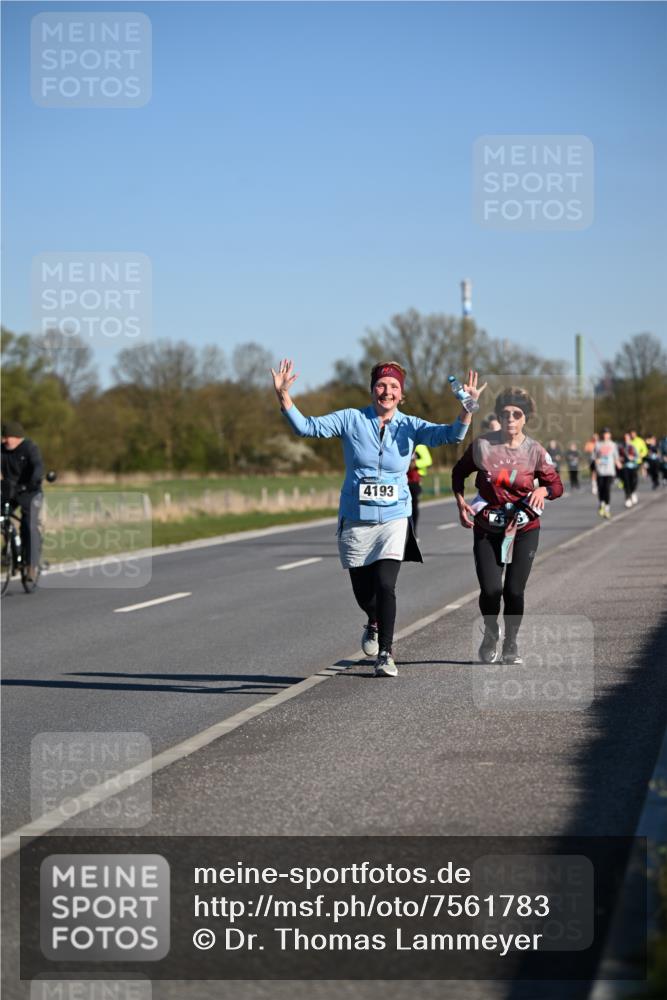 06.04.2025 - 44. Internationalen Wilhelmsburger Insellauf Dr. Thomas Lammeyer http://msf.ph/oto/7561783 06.04.2025 09:36:42 Laufen 4193 meine-sportfotos.de
