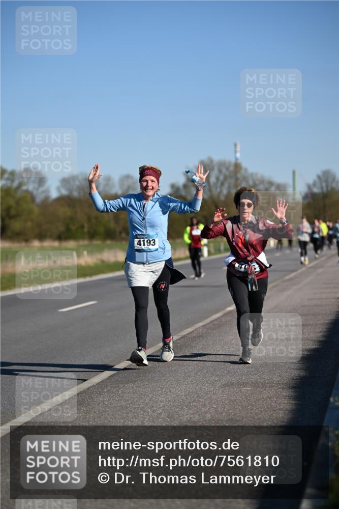 06.04.2025 - 44. Internationalen Wilhelmsburger Insellauf Dr. Thomas Lammeyer http://msf.ph/oto/7561810 06.04.2025 09:36:43 Laufen 4193 meine-sportfotos.de