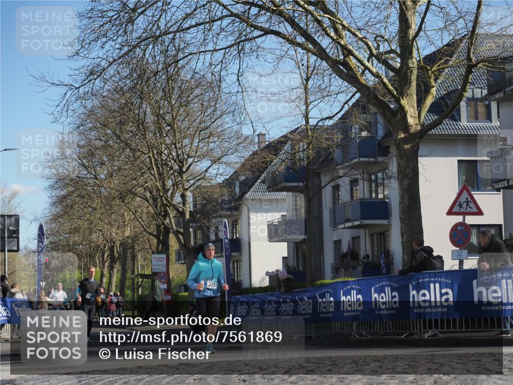 06.04.2025 - 44. Internationalen Wilhelmsburger Insellauf Luisa Fischer http://msf.ph/oto/7561869 06.04.2025 10:30:23 Ziel 3721 meine-sportfotos.de