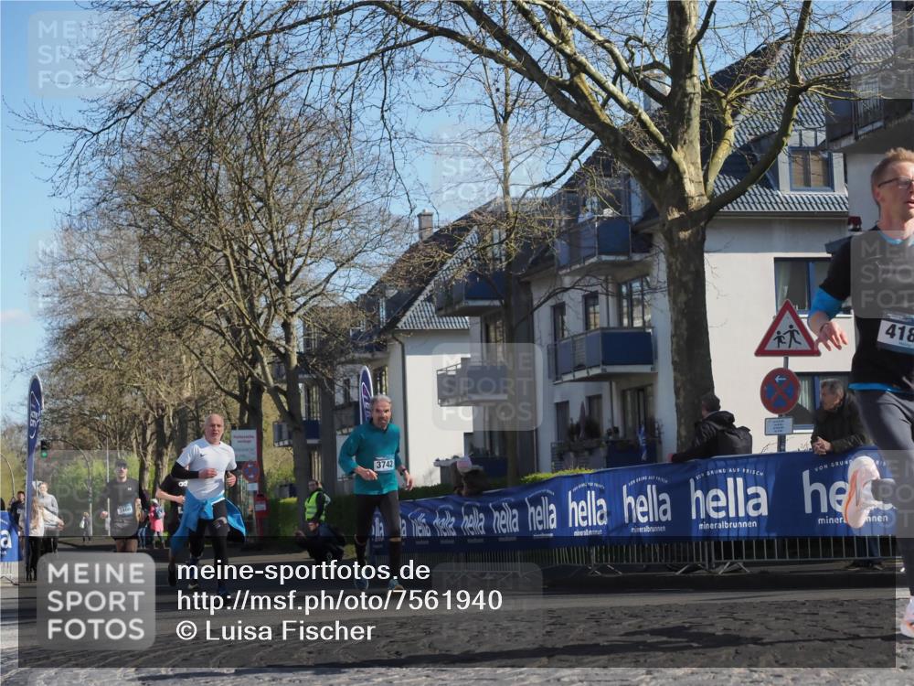 06.04.2025 - 44. Internationalen Wilhelmsburger Insellauf Luisa Fischer http://msf.ph/oto/7561940 06.04.2025 10:30:28 Ziel 3400, 3742, 418 meine-sportfotos.de