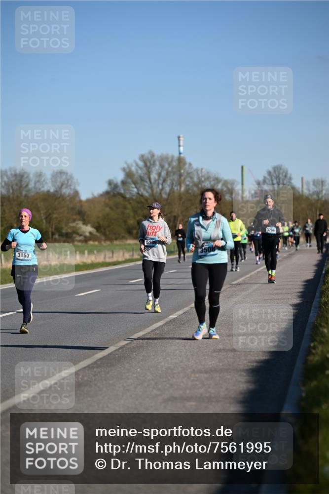 06.04.2025 - 44. Internationalen Wilhelmsburger Insellauf Dr. Thomas Lammeyer http://msf.ph/oto/7561995 06.04.2025 09:36:54 Laufen 3157, 5189, 3766 meine-sportfotos.de