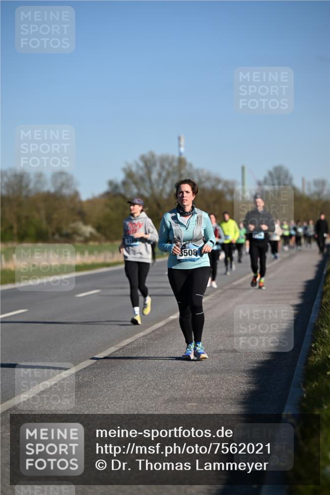 06.04.2025 - 44. Internationalen Wilhelmsburger Insellauf Dr. Thomas Lammeyer http://msf.ph/oto/7562021 06.04.2025 09:36:55 Laufen 3508 meine-sportfotos.de