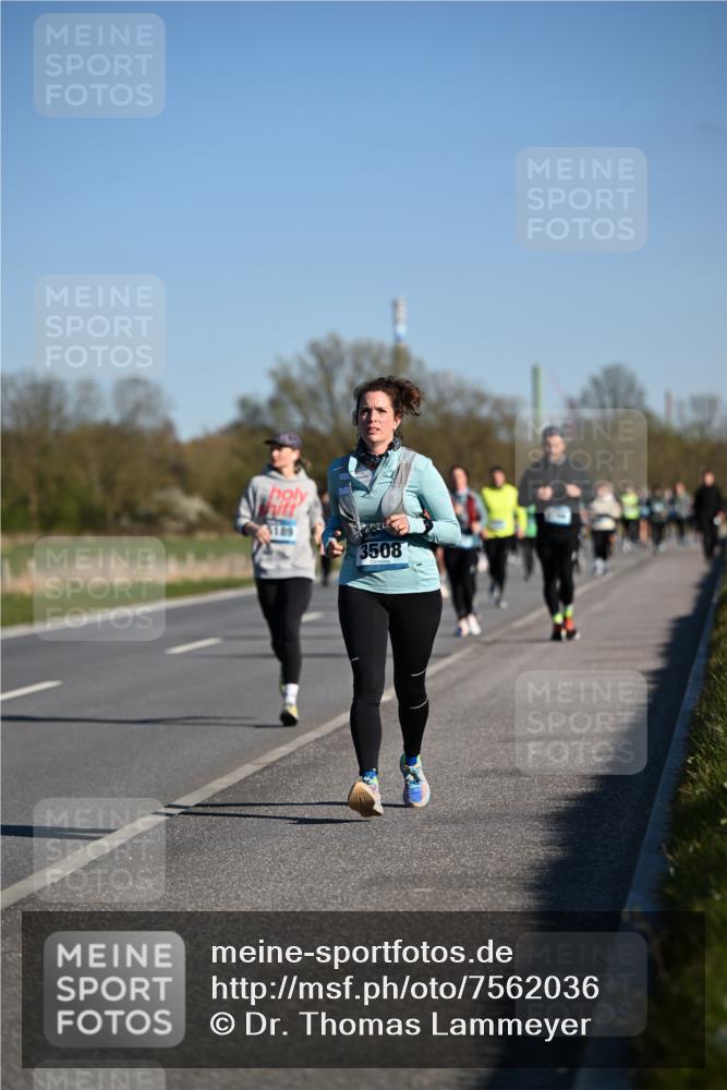 06.04.2025 - 44. Internationalen Wilhelmsburger Insellauf Dr. Thomas Lammeyer http://msf.ph/oto/7562036 06.04.2025 09:36:55 Laufen 5189, 3508 meine-sportfotos.de