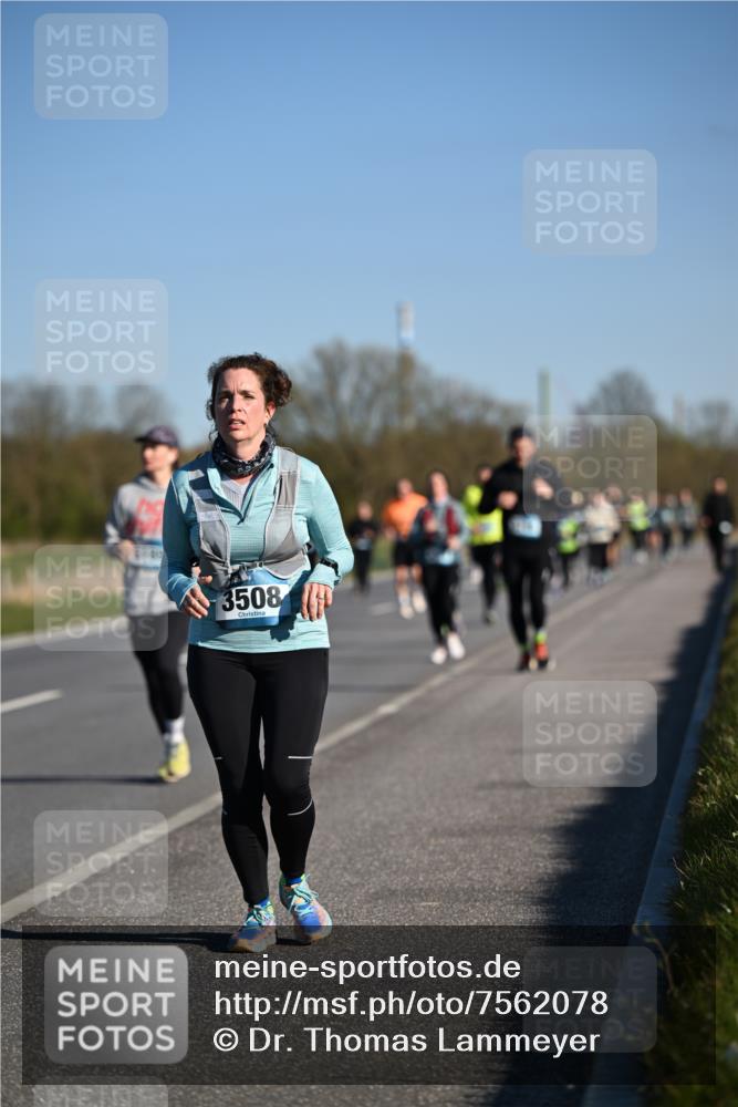 06.04.2025 - 44. Internationalen Wilhelmsburger Insellauf Dr. Thomas Lammeyer http://msf.ph/oto/7562078 06.04.2025 09:36:56 Laufen 3508 meine-sportfotos.de