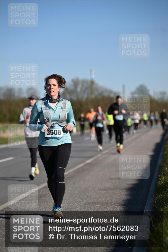 06.04.2025 - 44. Internationalen Wilhelmsburger Insellauf Dr. Thomas Lammeyer http://msf.ph/oto/7562083 06.04.2025 09:36:57 Laufen 3508 meine-sportfotos.de
