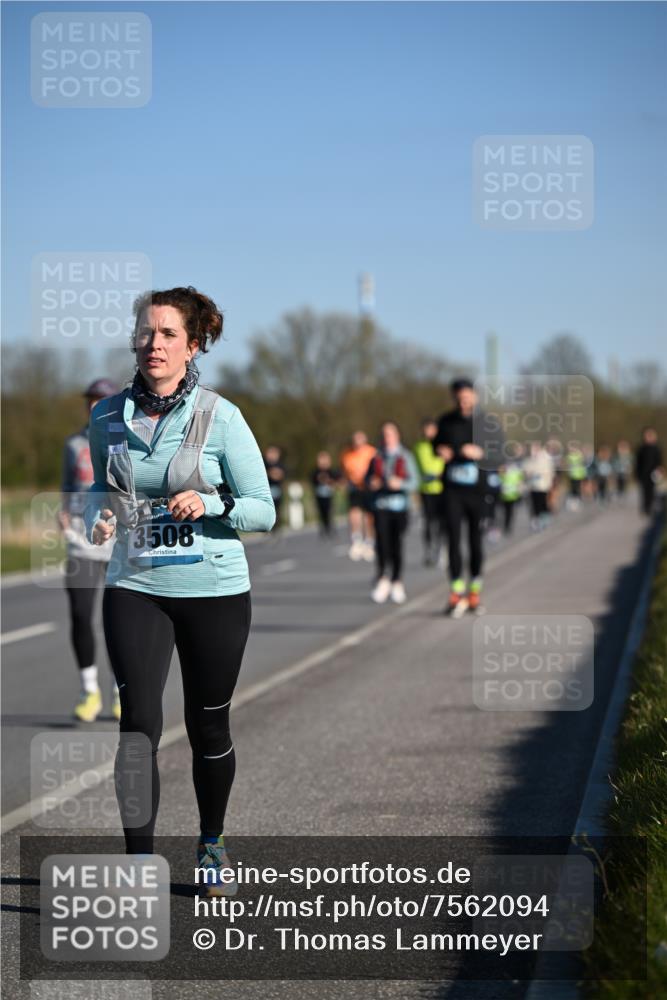 06.04.2025 - 44. Internationalen Wilhelmsburger Insellauf Dr. Thomas Lammeyer http://msf.ph/oto/7562094 06.04.2025 09:36:57 Laufen 3508 meine-sportfotos.de