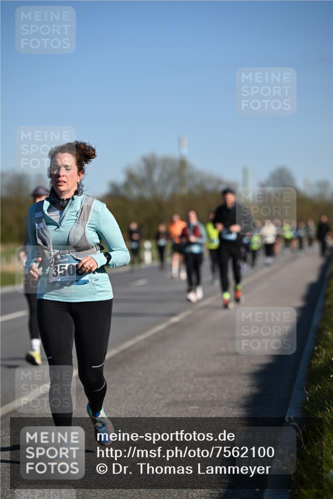 06.04.2025 - 44. Internationalen Wilhelmsburger Insellauf Dr. Thomas Lammeyer http://msf.ph/oto/7562100 06.04.2025 09:36:57 Laufen 350 meine-sportfotos.de