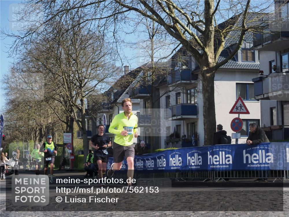 06.04.2025 - 44. Internationalen Wilhelmsburger Insellauf Luisa Fischer http://msf.ph/oto/7562153 06.04.2025 10:30:43 Ziel 3939, 2599 meine-sportfotos.de