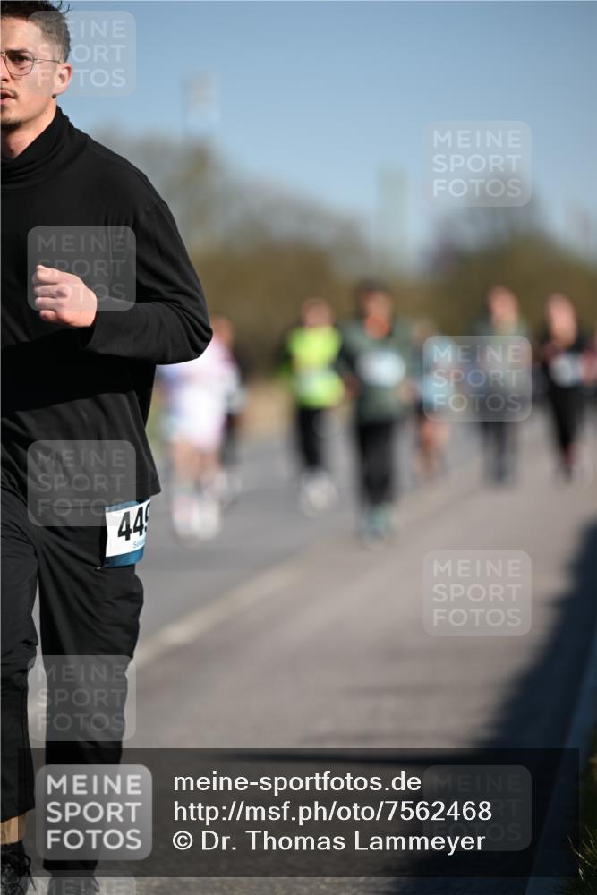 06.04.2025 - 44. Internationalen Wilhelmsburger Insellauf Dr. Thomas Lammeyer http://msf.ph/oto/7562468 06.04.2025 09:37:16 Laufen 44 meine-sportfotos.de