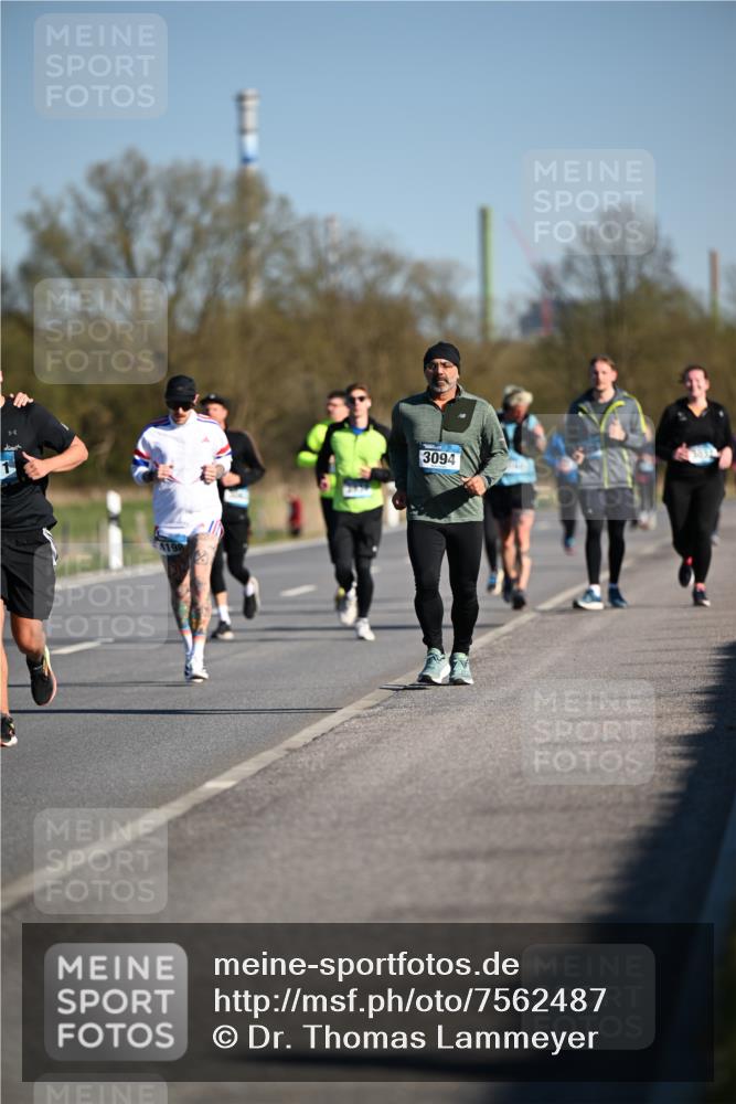 06.04.2025 - 44. Internationalen Wilhelmsburger Insellauf Dr. Thomas Lammeyer http://msf.ph/oto/7562487 06.04.2025 09:37:17 Laufen 3094 meine-sportfotos.de