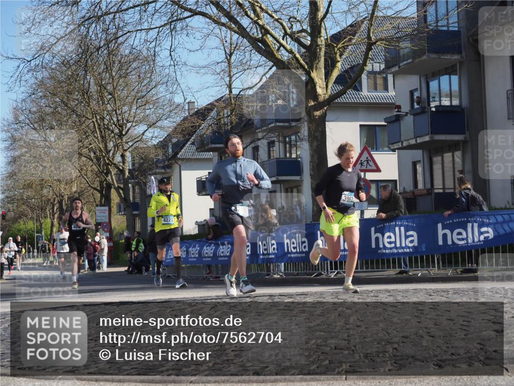 06.04.2025 - 44. Internationalen Wilhelmsburger Insellauf Luisa Fischer http://msf.ph/oto/7562704 06.04.2025 10:31:44 Ziel 4223, 3962 meine-sportfotos.de