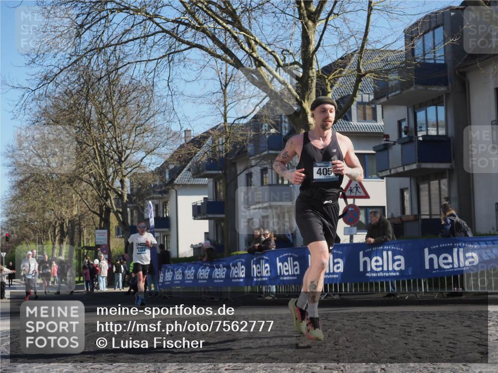 06.04.2025 - 44. Internationalen Wilhelmsburger Insellauf Luisa Fischer http://msf.ph/oto/7562777 06.04.2025 10:31:47 Ziel 4484, 405 meine-sportfotos.de