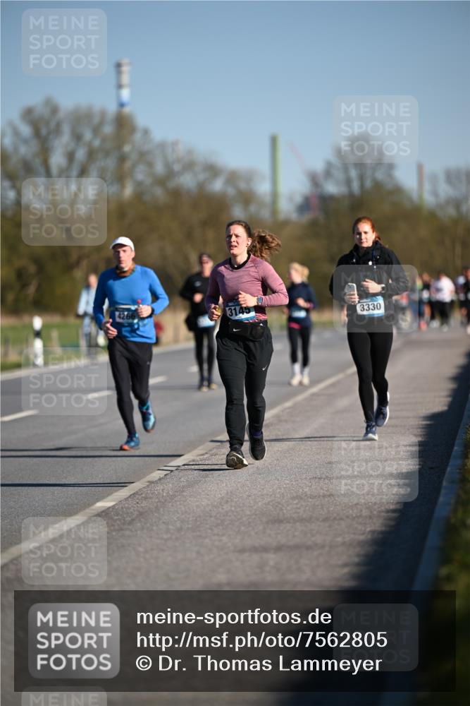 06.04.2025 - 44. Internationalen Wilhelmsburger Insellauf Dr. Thomas Lammeyer http://msf.ph/oto/7562805 06.04.2025 09:37:35 Laufen 3145, 3330 meine-sportfotos.de