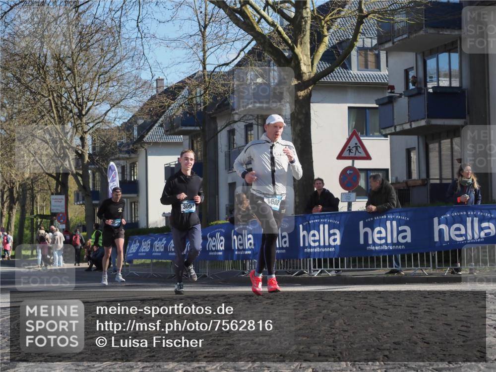 06.04.2025 - 44. Internationalen Wilhelmsburger Insellauf Luisa Fischer http://msf.ph/oto/7562816 06.04.2025 10:31:53 Ziel 3051, 4602 meine-sportfotos.de