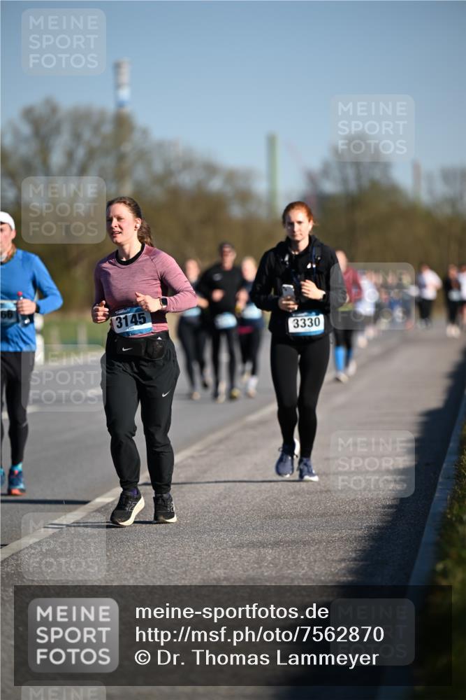 06.04.2025 - 44. Internationalen Wilhelmsburger Insellauf Dr. Thomas Lammeyer http://msf.ph/oto/7562870 06.04.2025 09:37:37 Laufen 3145, 3330 meine-sportfotos.de