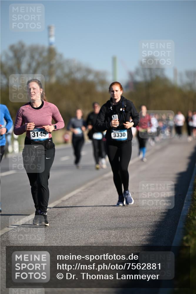 06.04.2025 - 44. Internationalen Wilhelmsburger Insellauf Dr. Thomas Lammeyer http://msf.ph/oto/7562881 06.04.2025 09:37:38 Laufen 3145, 3330 meine-sportfotos.de