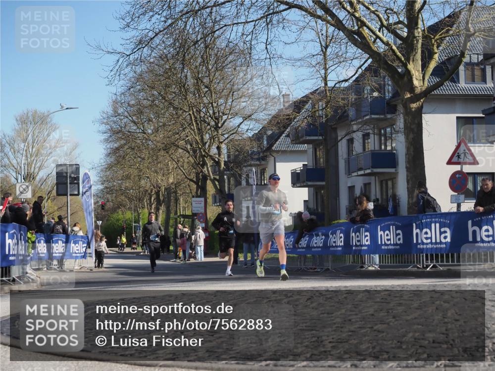 06.04.2025 - 44. Internationalen Wilhelmsburger Insellauf Luisa Fischer http://msf.ph/oto/7562883 06.04.2025 10:32:10 Ziel  meine-sportfotos.de